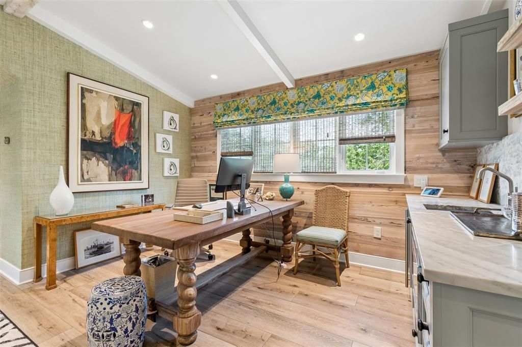 For Sale: $2,000,000 (3 beds, 4 baths, 3735 Square Feet)
