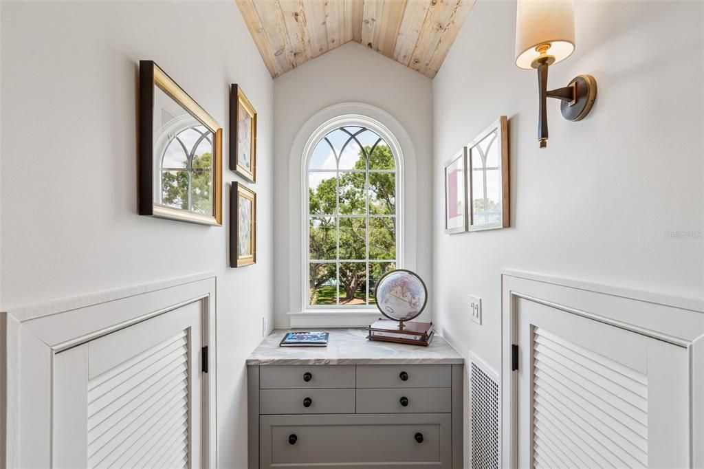 For Sale: $2,000,000 (3 beds, 4 baths, 3735 Square Feet)