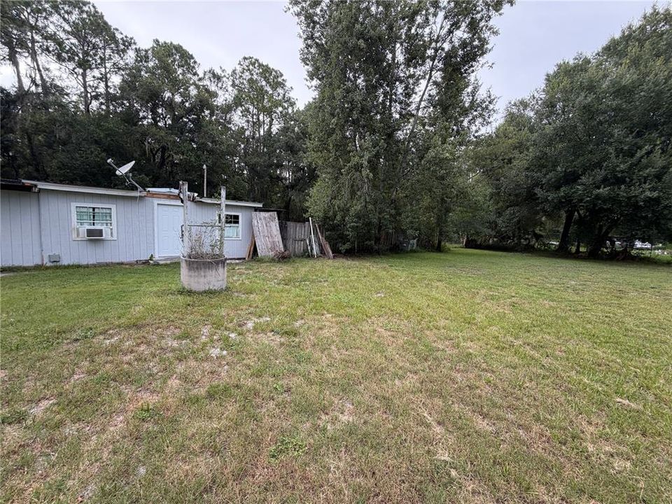 待售: $145,000 (1.13 acres)