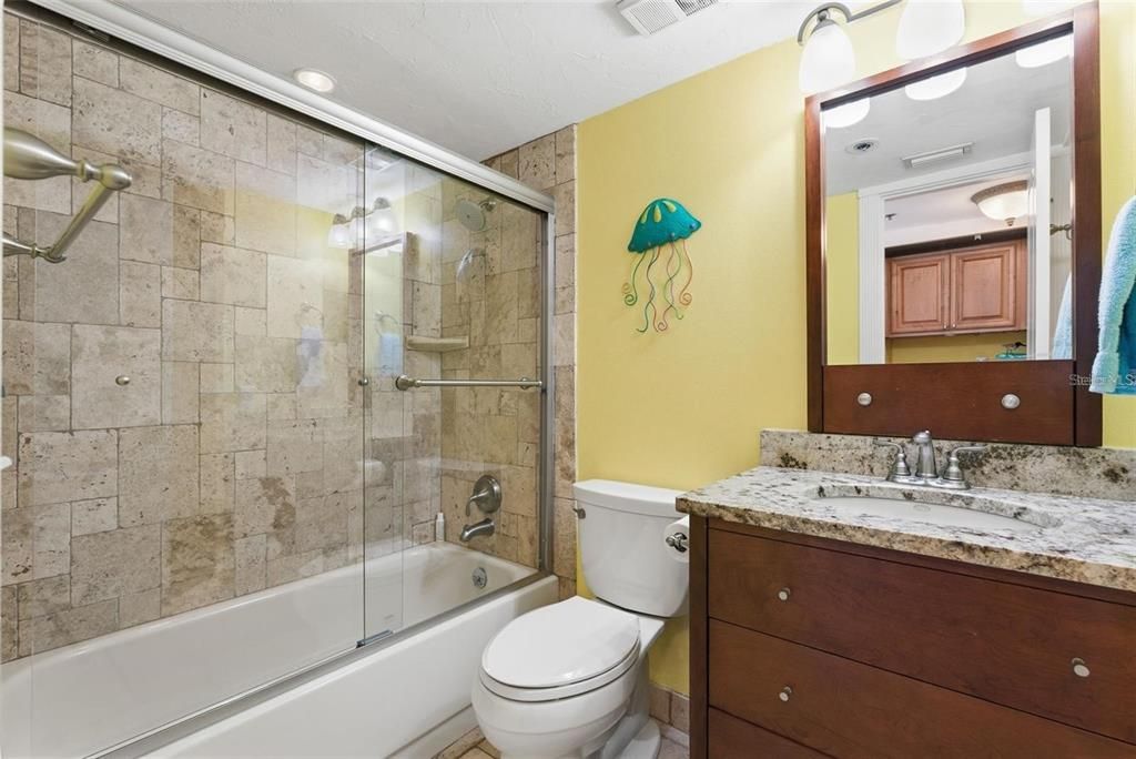En Venta: $599,900 (2 camas, 2 baños, 1140 Pies cuadrados)