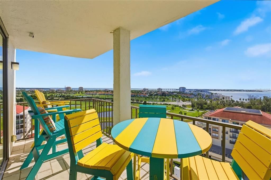 En Venta: $599,900 (2 camas, 2 baños, 1140 Pies cuadrados)