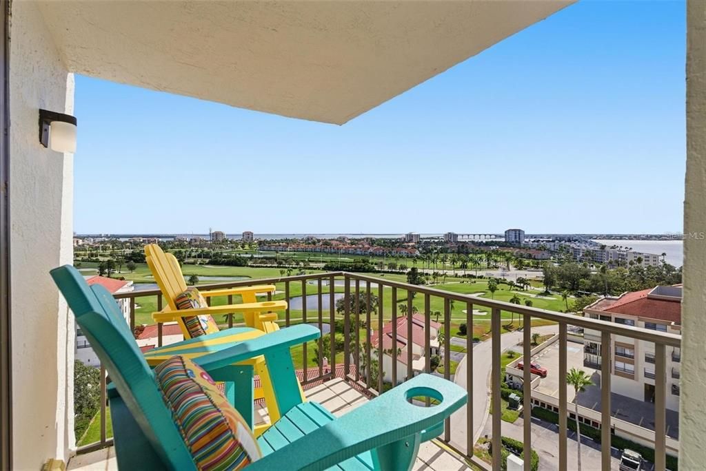 En Venta: $599,900 (2 camas, 2 baños, 1140 Pies cuadrados)