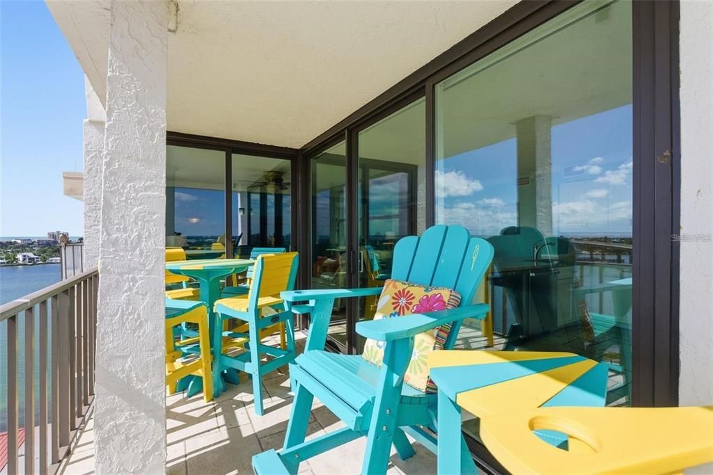 En Venta: $599,900 (2 camas, 2 baños, 1140 Pies cuadrados)