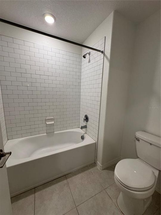 На продажу: $359,000 (5 спален, 2 ванн, 2389 Квадратных фут)