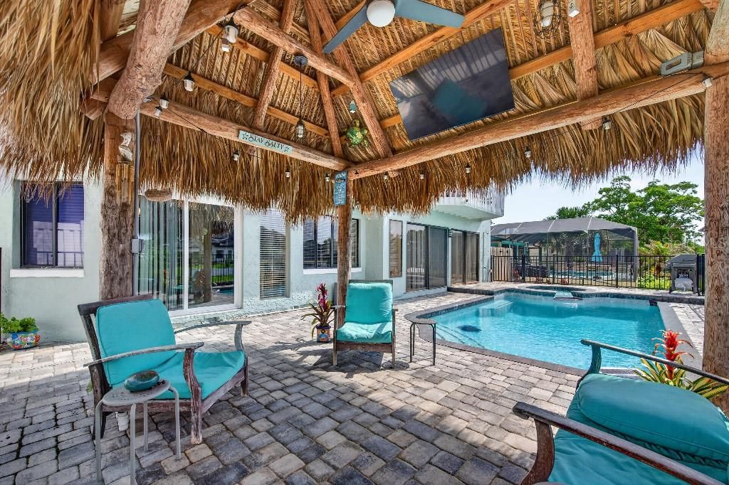 En Venta: $774,999 (4 camas, 3 baños, 2512 Pies cuadrados)