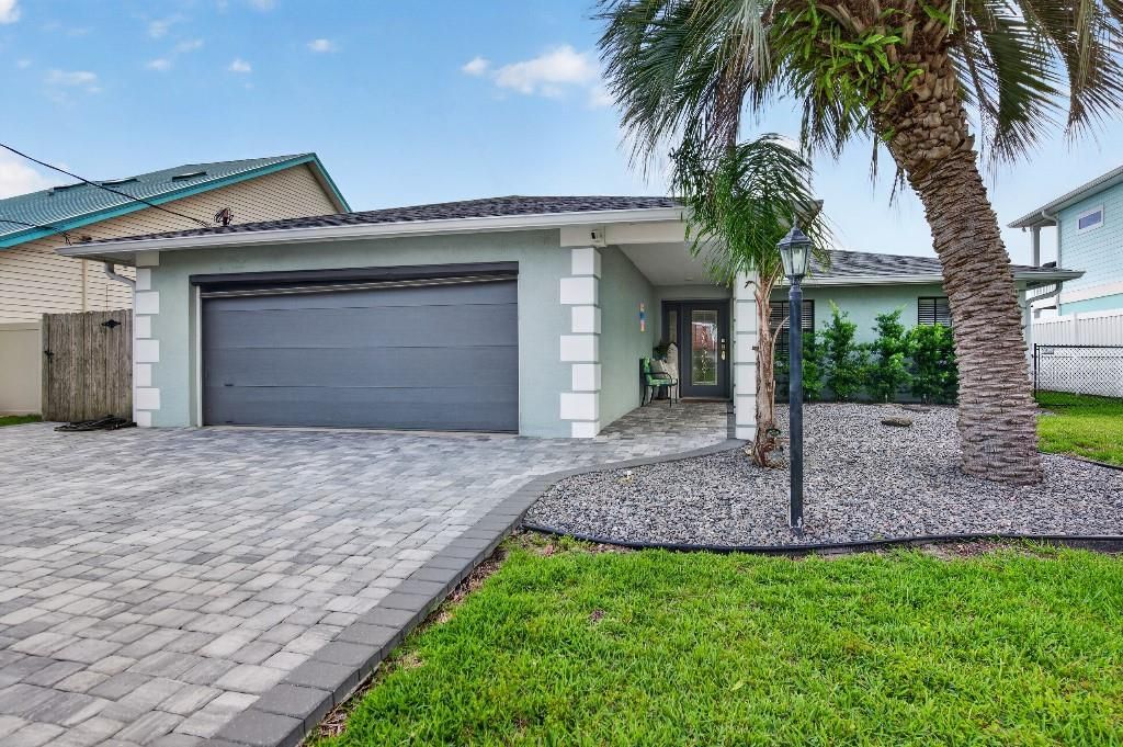 En Venta: $774,999 (4 camas, 3 baños, 2512 Pies cuadrados)