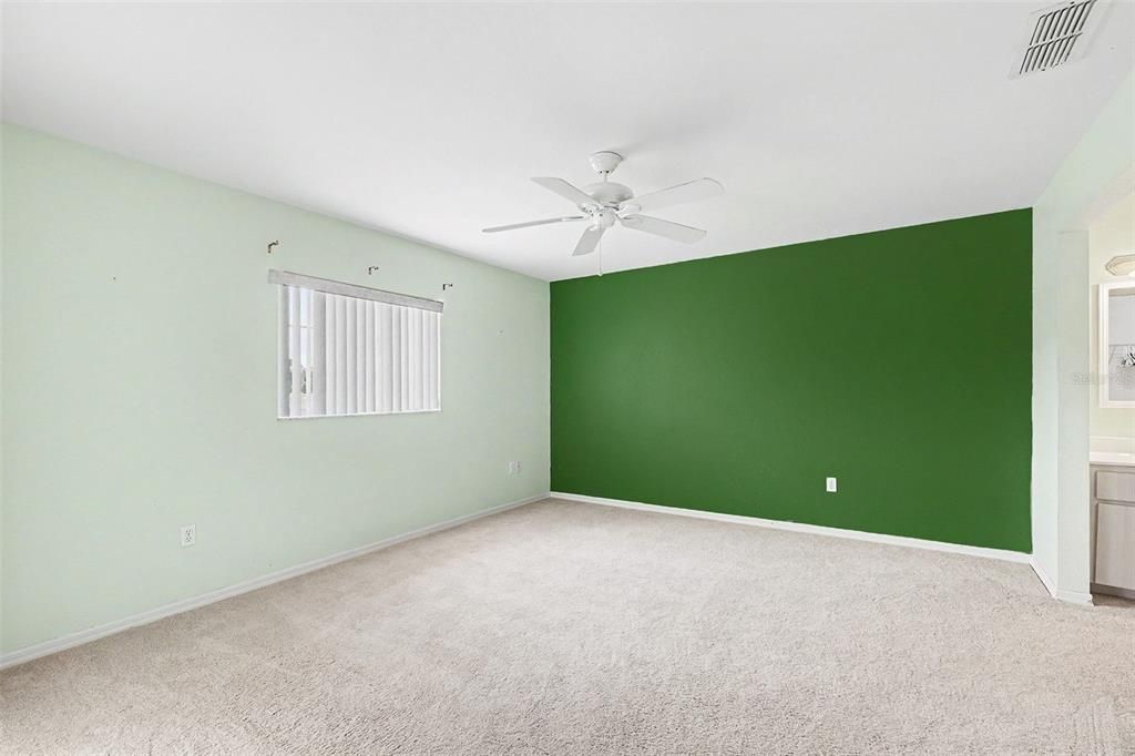 For Sale: $179,999 (2 beds, 2 baths, 1465 Square Feet)