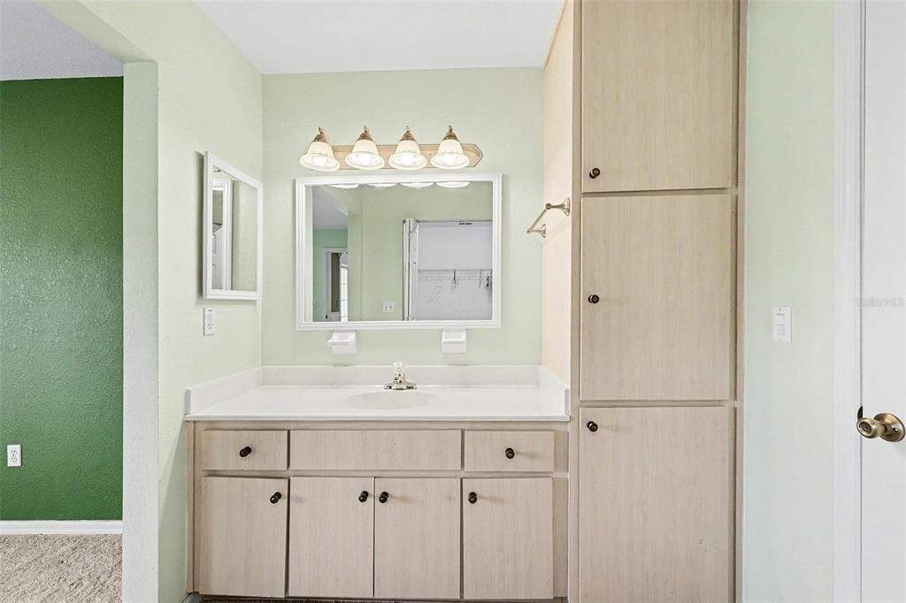 For Sale: $179,999 (2 beds, 2 baths, 1465 Square Feet)