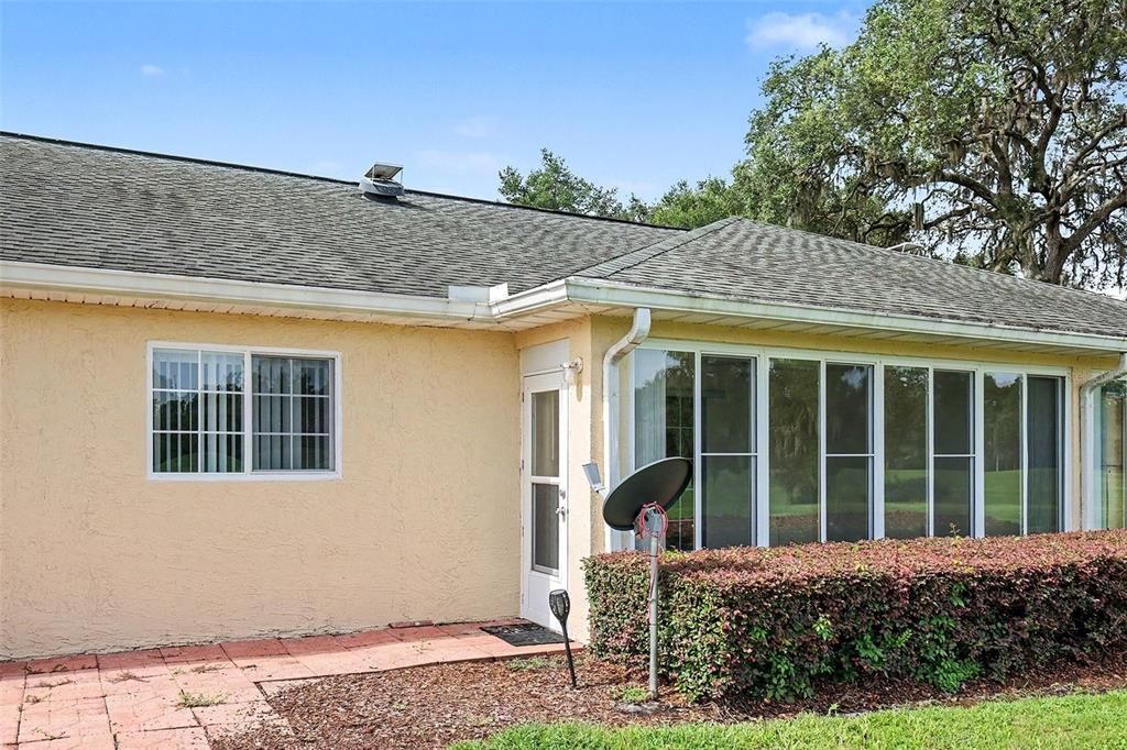 For Sale: $179,999 (2 beds, 2 baths, 1465 Square Feet)
