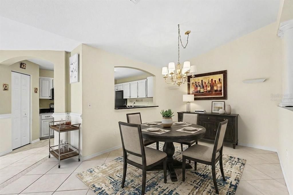 For Sale: $179,999 (2 beds, 2 baths, 1465 Square Feet)