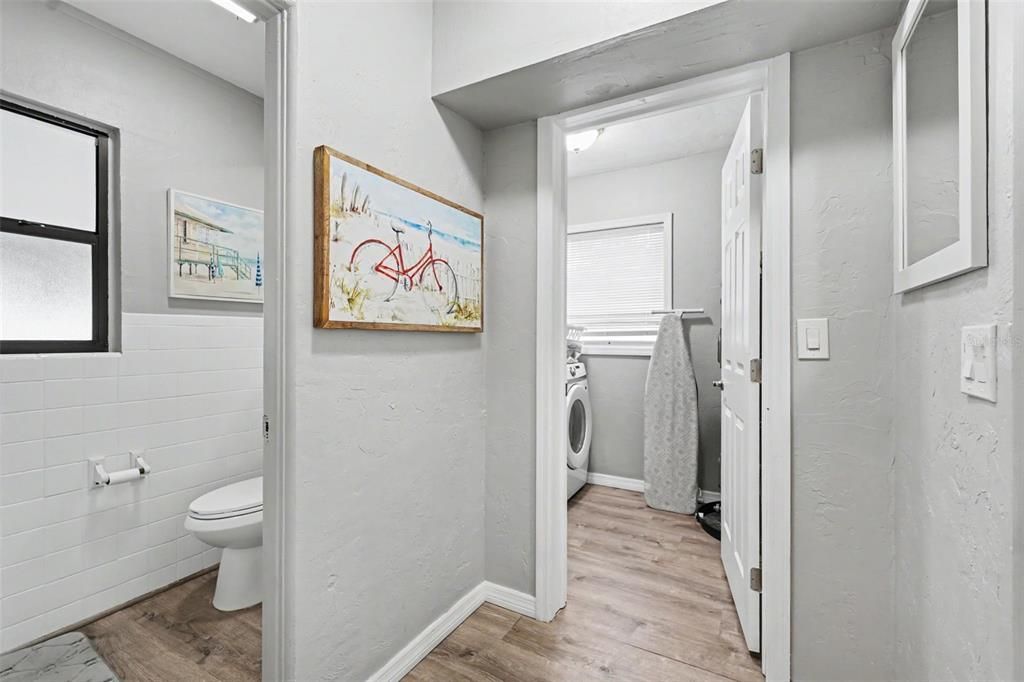 For Sale: $400,000 (2 beds, 1 baths, 1287 Square Feet)