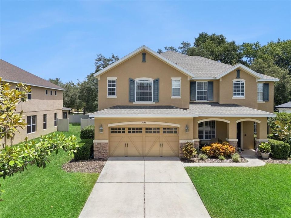En Venta: $565,000 (5 camas, 3 baños, 3320 Pies cuadrados)