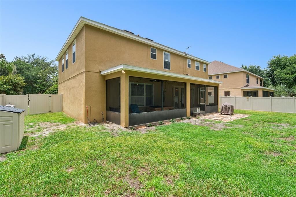 En Venta: $565,000 (5 camas, 3 baños, 3320 Pies cuadrados)