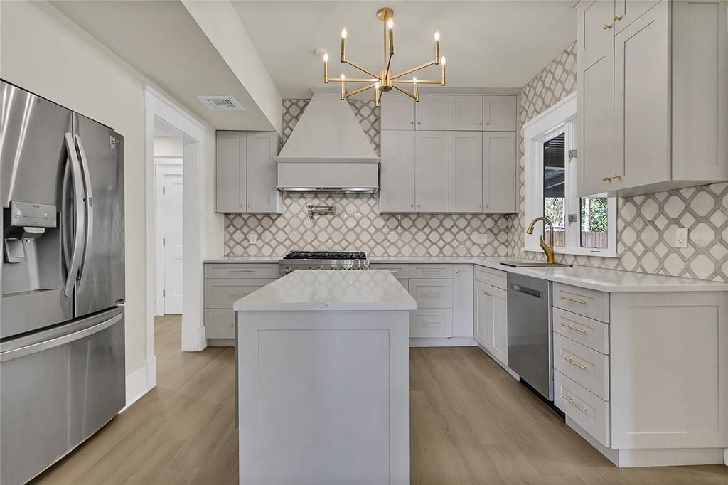 Active With Contract: $3,250 (4 beds, 2 baths, 2035 Square Feet)