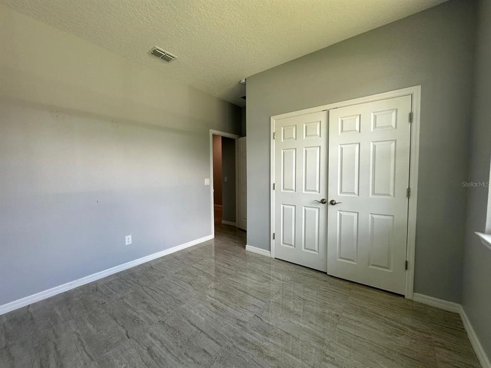 For Rent: $2,300 (4 beds, 2 baths, 1827 Square Feet)