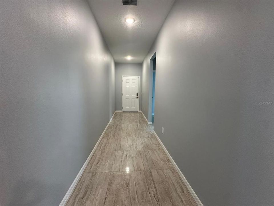 For Rent: $2,300 (4 beds, 2 baths, 1827 Square Feet)