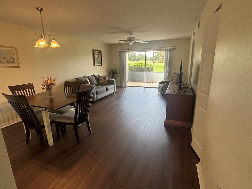 For Rent: $1,900 (2 beds, 2 baths, 1042 Square Feet)
