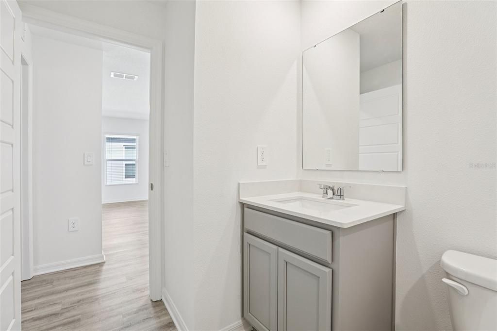 En Venta: $288,490 (3 camas, 2 baños, 1302 Pies cuadrados)