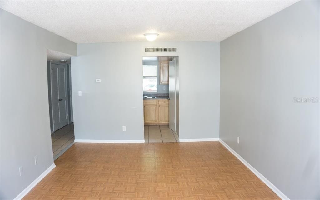 For Rent: $1,349 (2 beds, 1 baths, 1000 Square Feet)