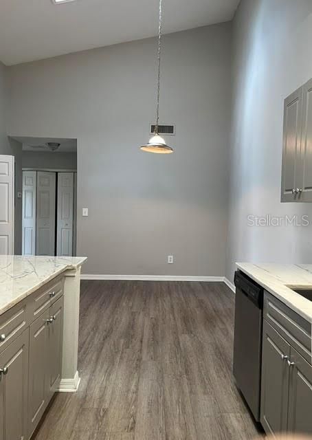 En Venta: $169,000 (2 camas, 2 baños, 1053 Pies cuadrados)