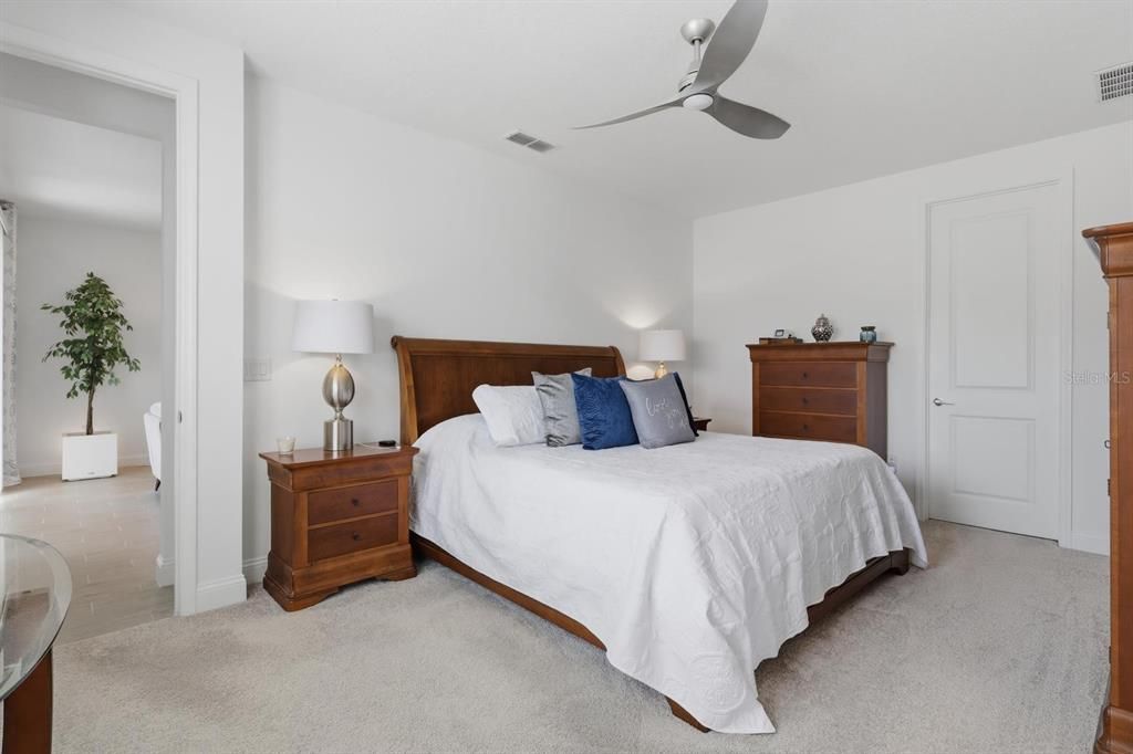 For Sale: $404,990 (3 beds, 2 baths, 2139 Square Feet)