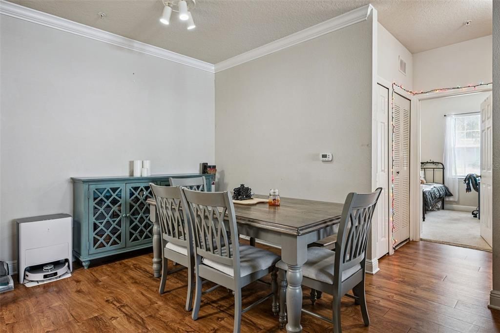 For Sale: $295,000 (3 beds, 2 baths, 1340 Square Feet)