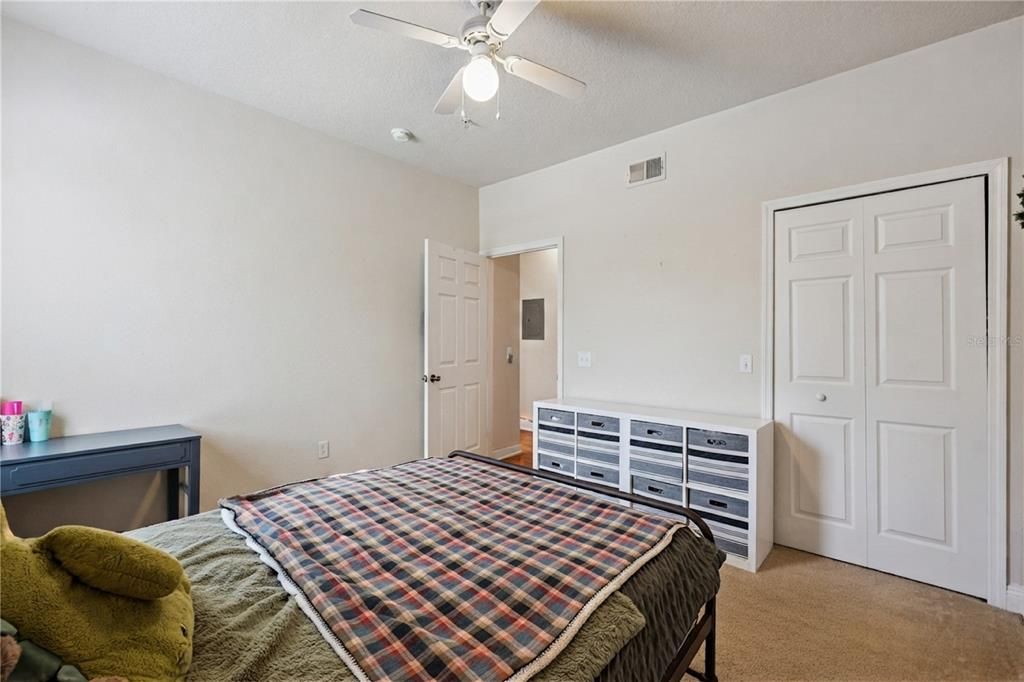 For Sale: $295,000 (3 beds, 2 baths, 1340 Square Feet)