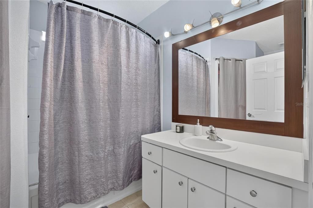 En Venta: $289,000 (3 camas, 2 baños, 1206 Pies cuadrados)