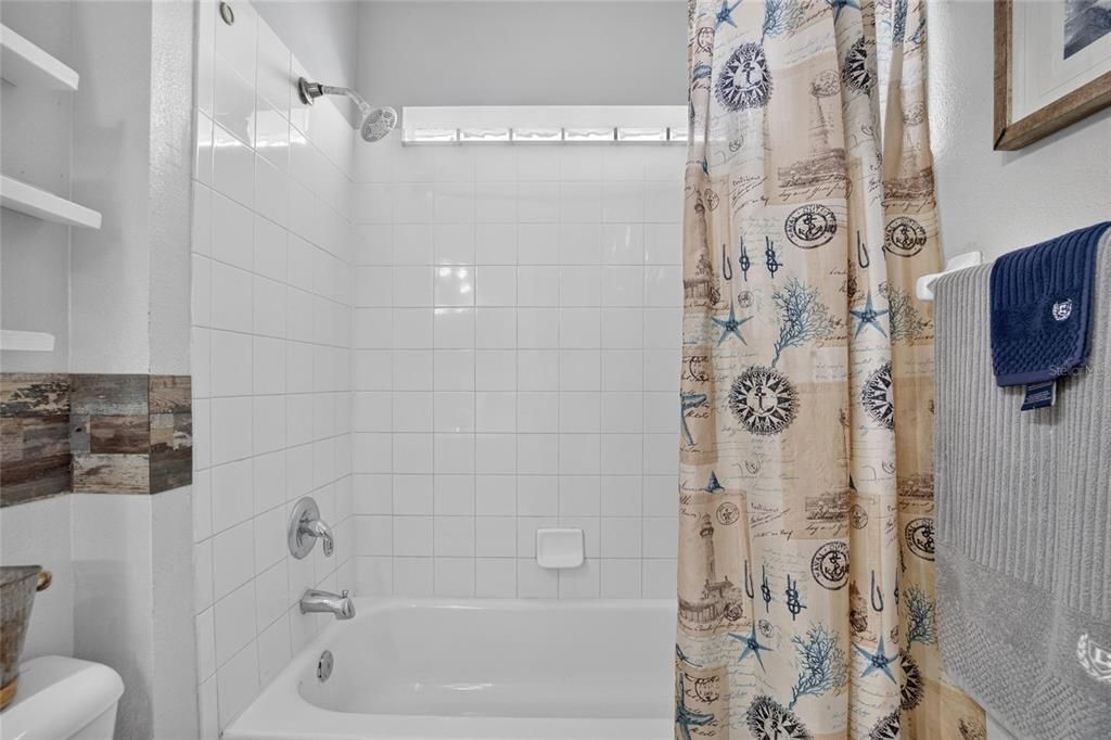 En Venta: $289,000 (3 camas, 2 baños, 1206 Pies cuadrados)