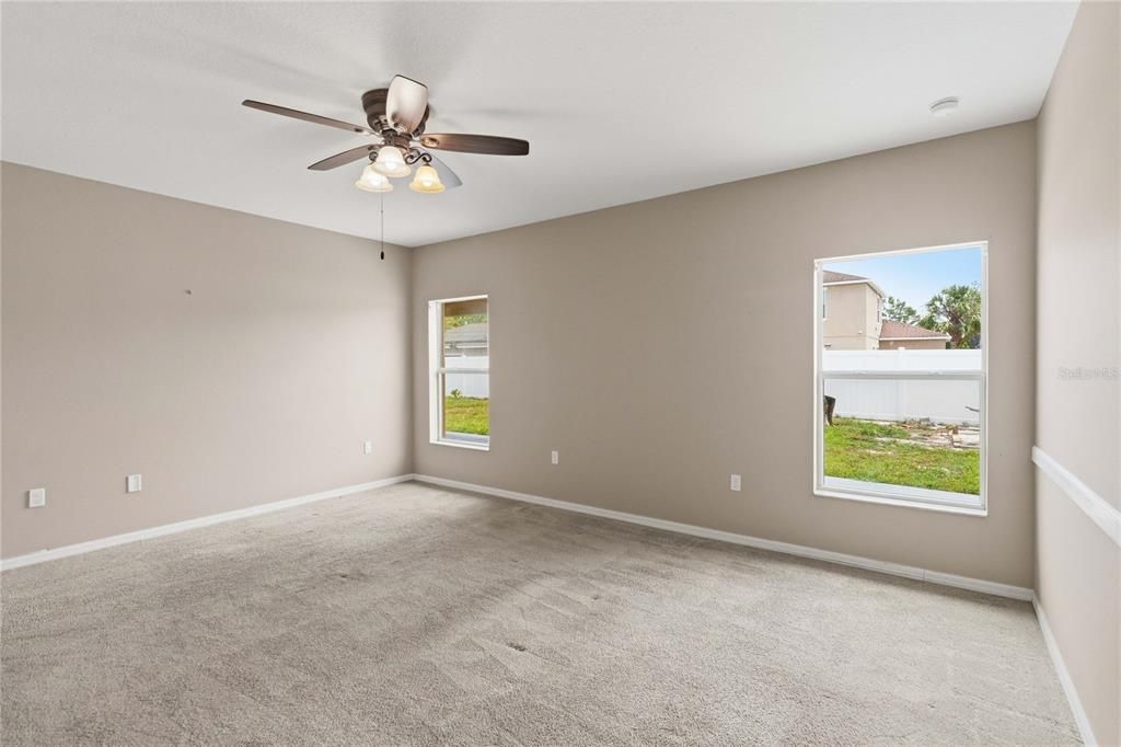 For Sale: $373,000 (4 beds, 2 baths, 2184 Square Feet)