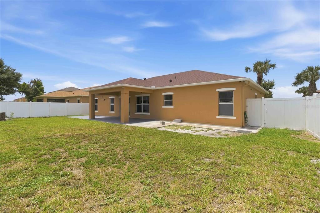 For Sale: $373,000 (4 beds, 2 baths, 2184 Square Feet)