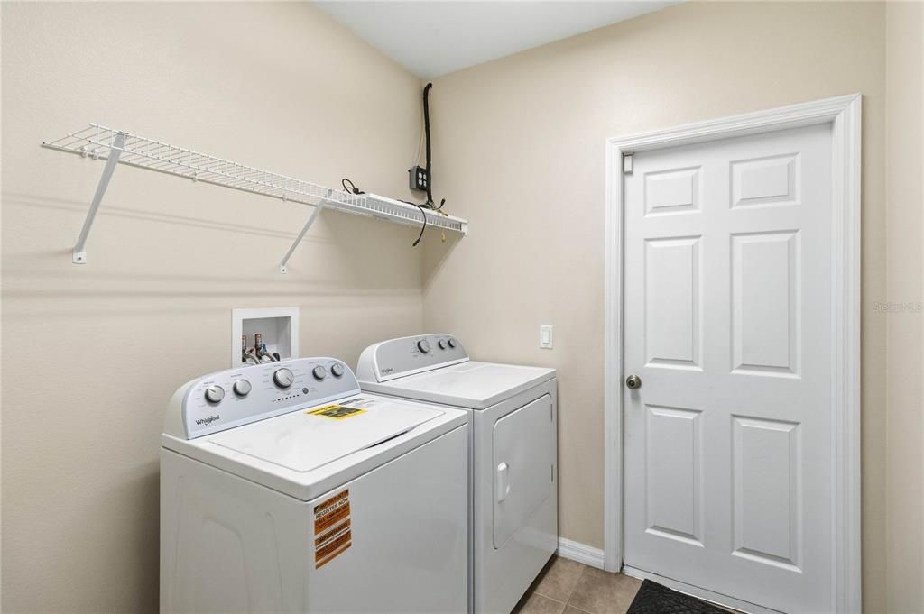 For Sale: $373,000 (4 beds, 2 baths, 2184 Square Feet)