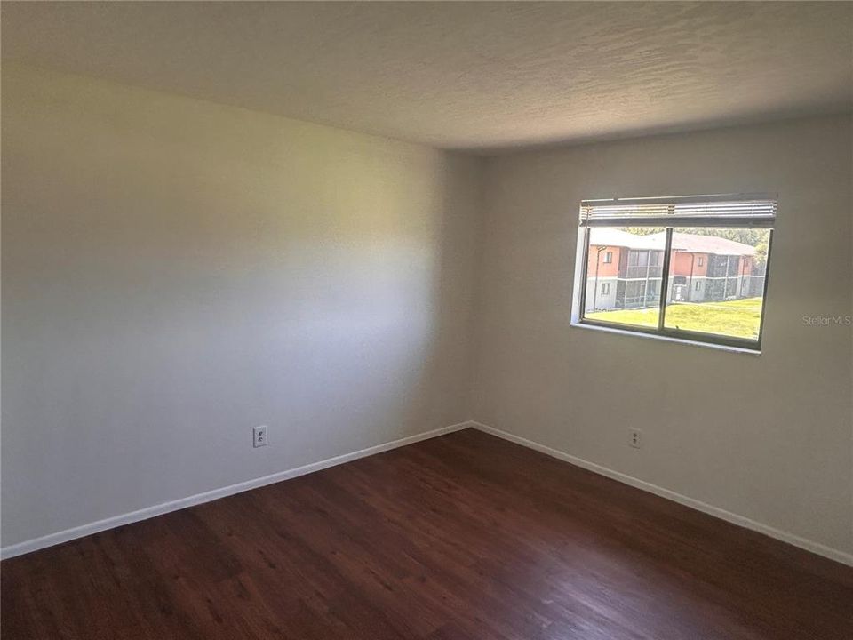 For Sale: $118,000 (2 beds, 2 baths, 864 Square Feet)