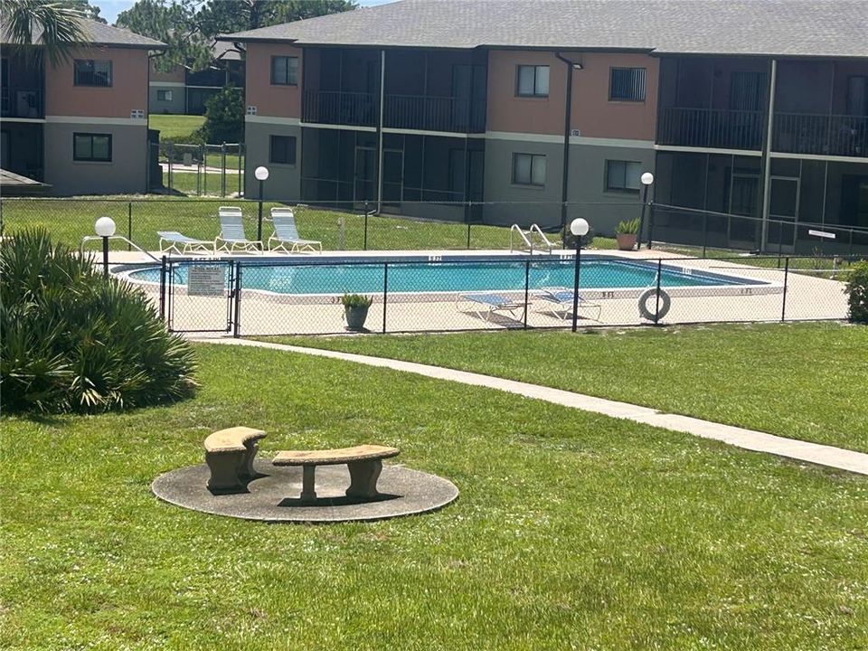 For Sale: $118,000 (2 beds, 2 baths, 864 Square Feet)