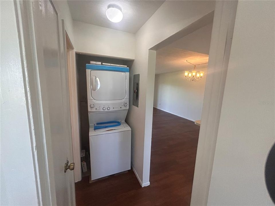 For Sale: $118,000 (2 beds, 2 baths, 864 Square Feet)