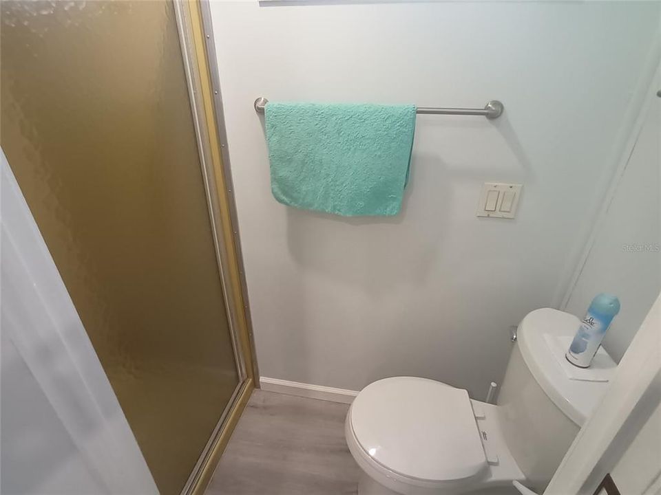 For Sale: $129,000 (2 beds, 2 baths, 720 Square Feet)