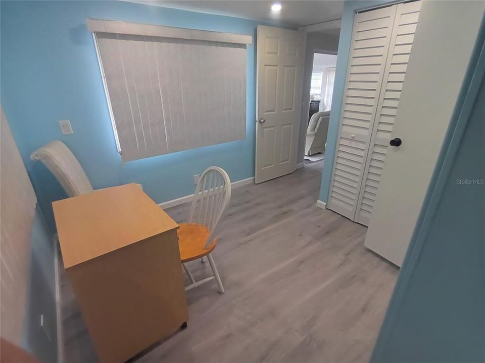 For Sale: $129,000 (2 beds, 2 baths, 720 Square Feet)