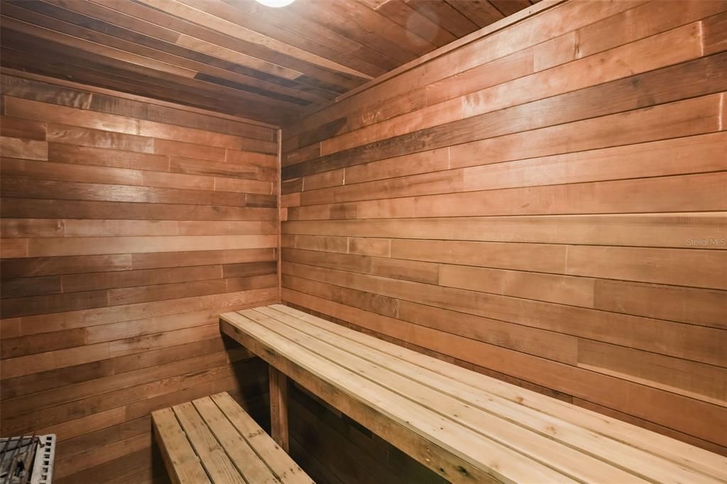 For Sale: $645,000 (2 beds, 2 baths, 1213 Square Feet)