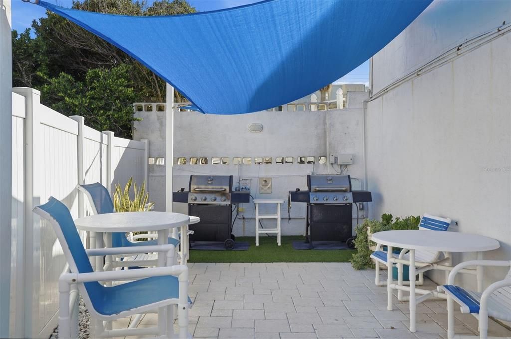 For Sale: $645,000 (2 beds, 2 baths, 1213 Square Feet)