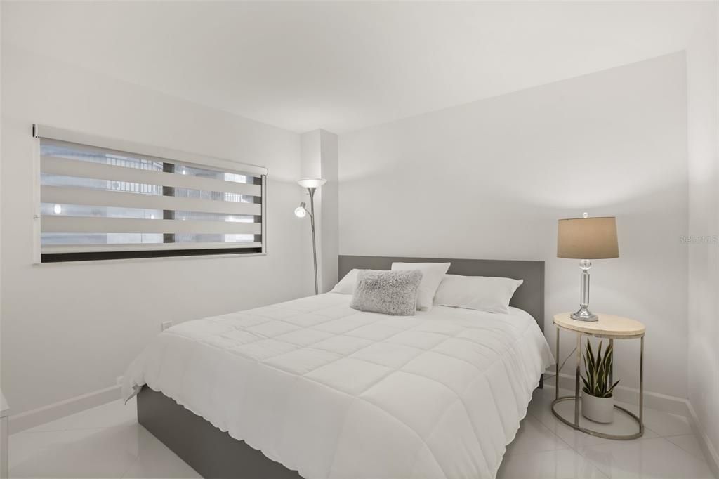 For Sale: $645,000 (2 beds, 2 baths, 1213 Square Feet)