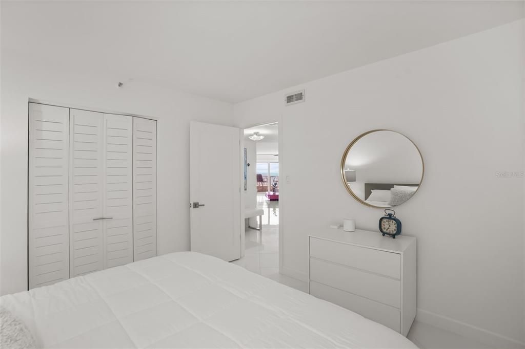 For Sale: $645,000 (2 beds, 2 baths, 1213 Square Feet)