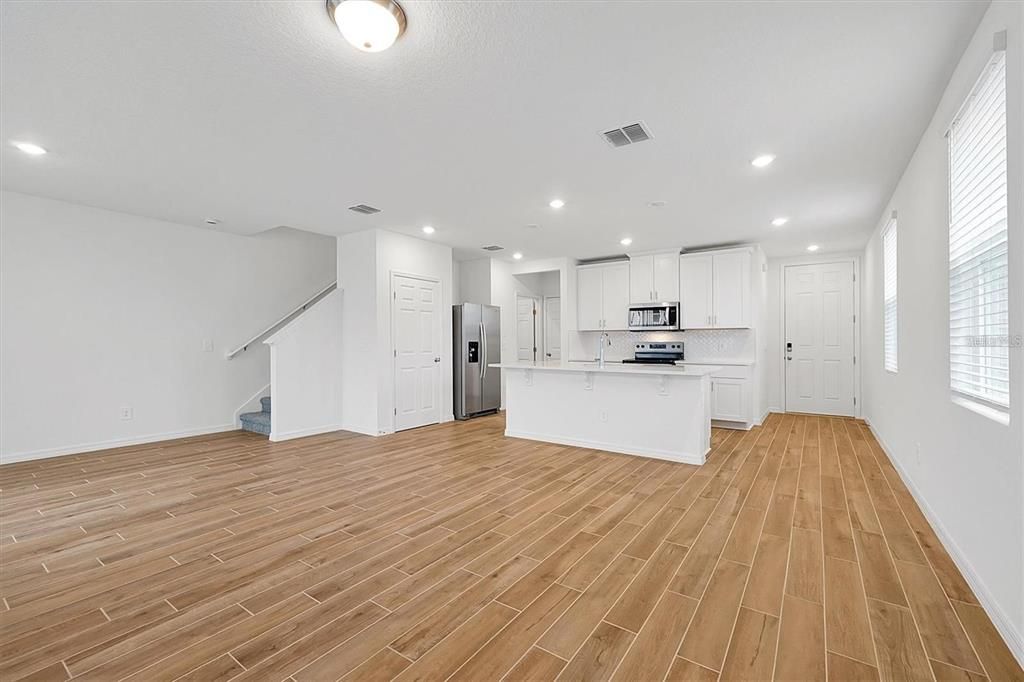 В аренду: $2,475 (3 спален, 2 ванн, 1798 Квадратных фут)