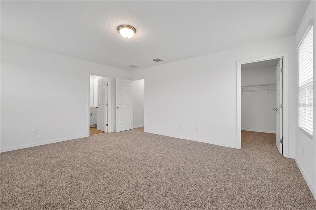 В аренду: $2,475 (3 спален, 2 ванн, 1798 Квадратных фут)