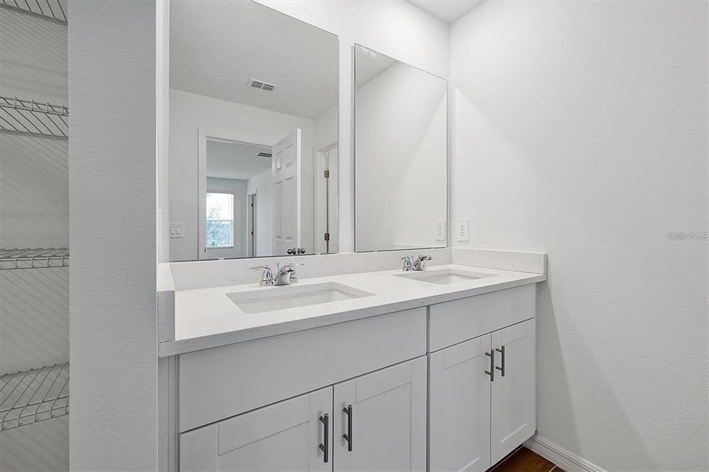 В аренду: $2,475 (3 спален, 2 ванн, 1798 Квадратных фут)