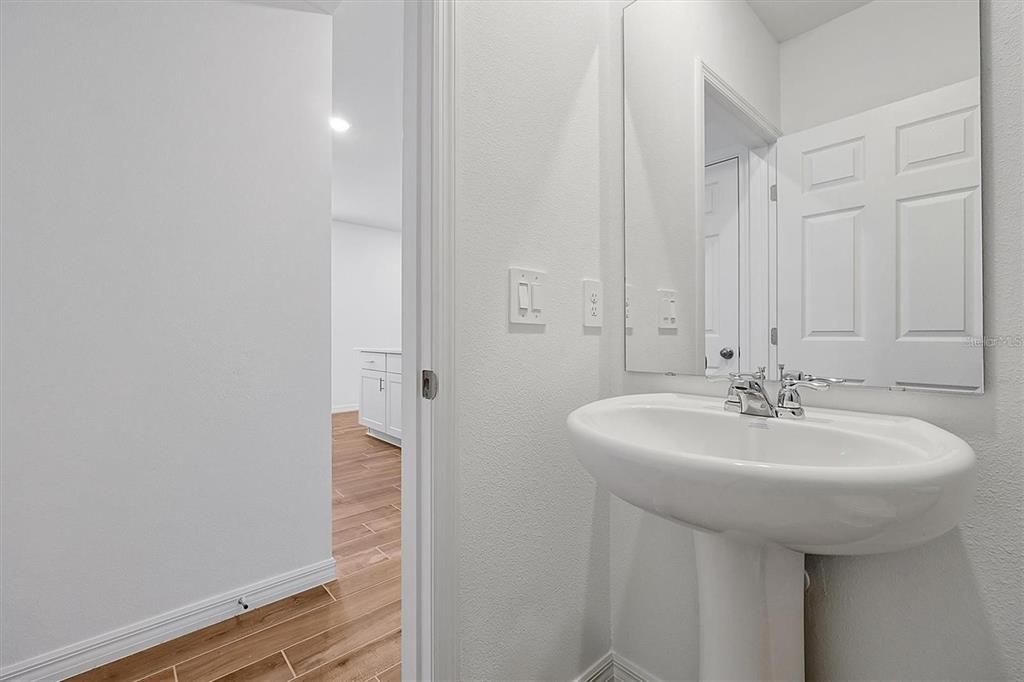 В аренду: $2,475 (3 спален, 2 ванн, 1798 Квадратных фут)