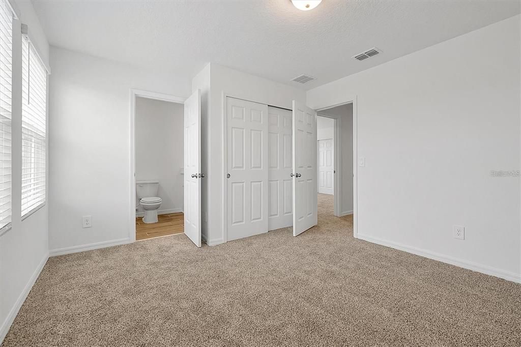 В аренду: $2,475 (3 спален, 2 ванн, 1798 Квадратных фут)