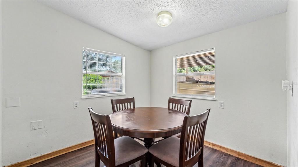 En Venta: $189,900 (2 camas, 1 baños, 720 Pies cuadrados)