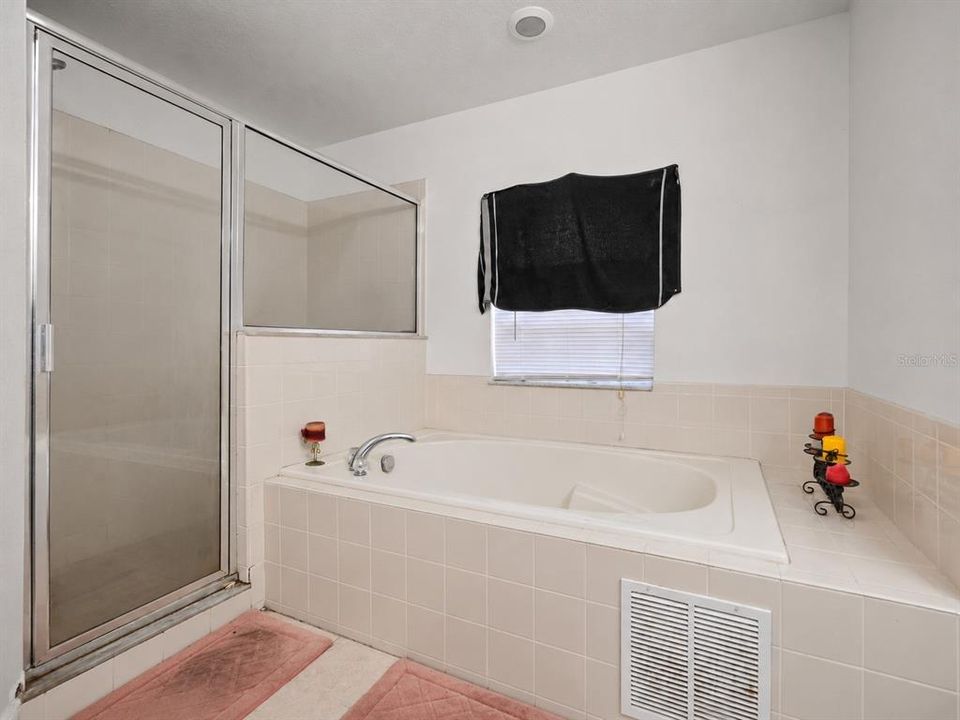 For Sale: $329,990 (4 beds, 3 baths, 2806 Square Feet)