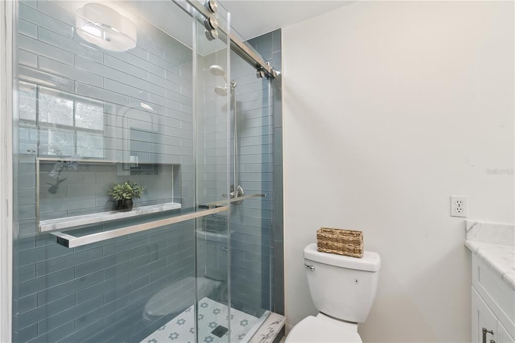 En Venta: $449,500 (3 camas, 2 baños, 1383 Pies cuadrados)