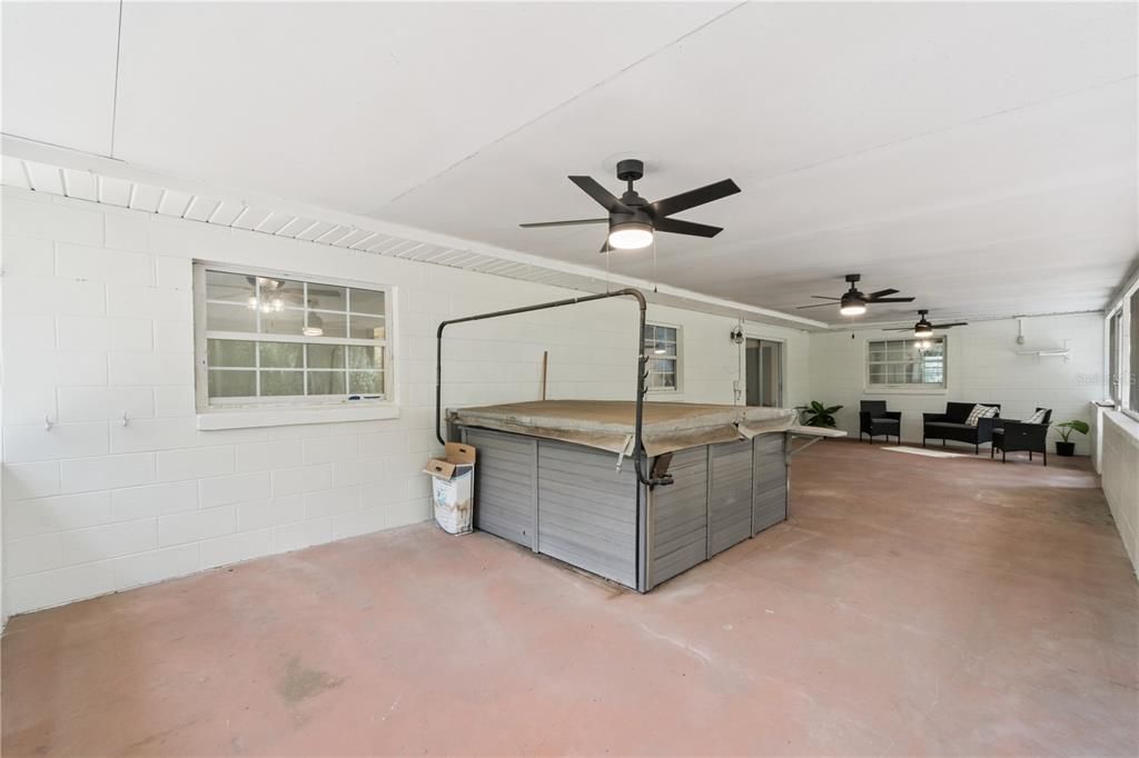 En Venta: $449,500 (3 camas, 2 baños, 1383 Pies cuadrados)